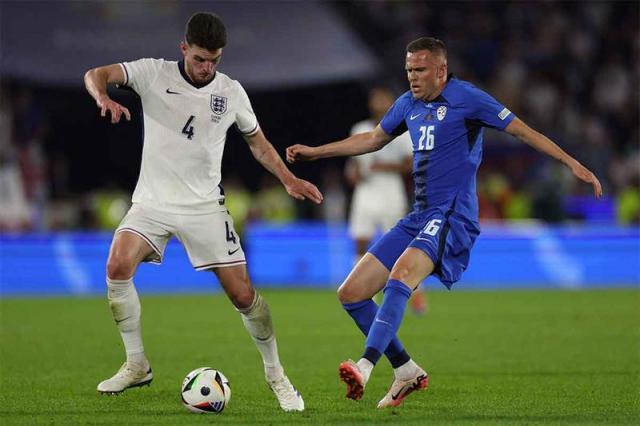 138彩票赚钱方法-登场即英雄，伊利契奇阔别955天归来，赖斯现场致敬